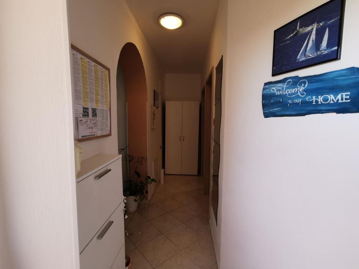 Apartments With A Swimming Pool Punat, Krk - 5378 Exterior foto